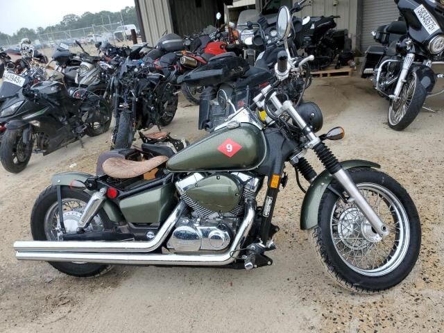 Honda VT750 (Shadow Aero)