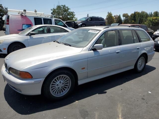 BMW 528i