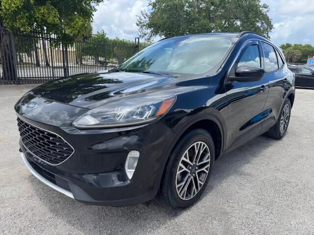 2020 FORD Escape