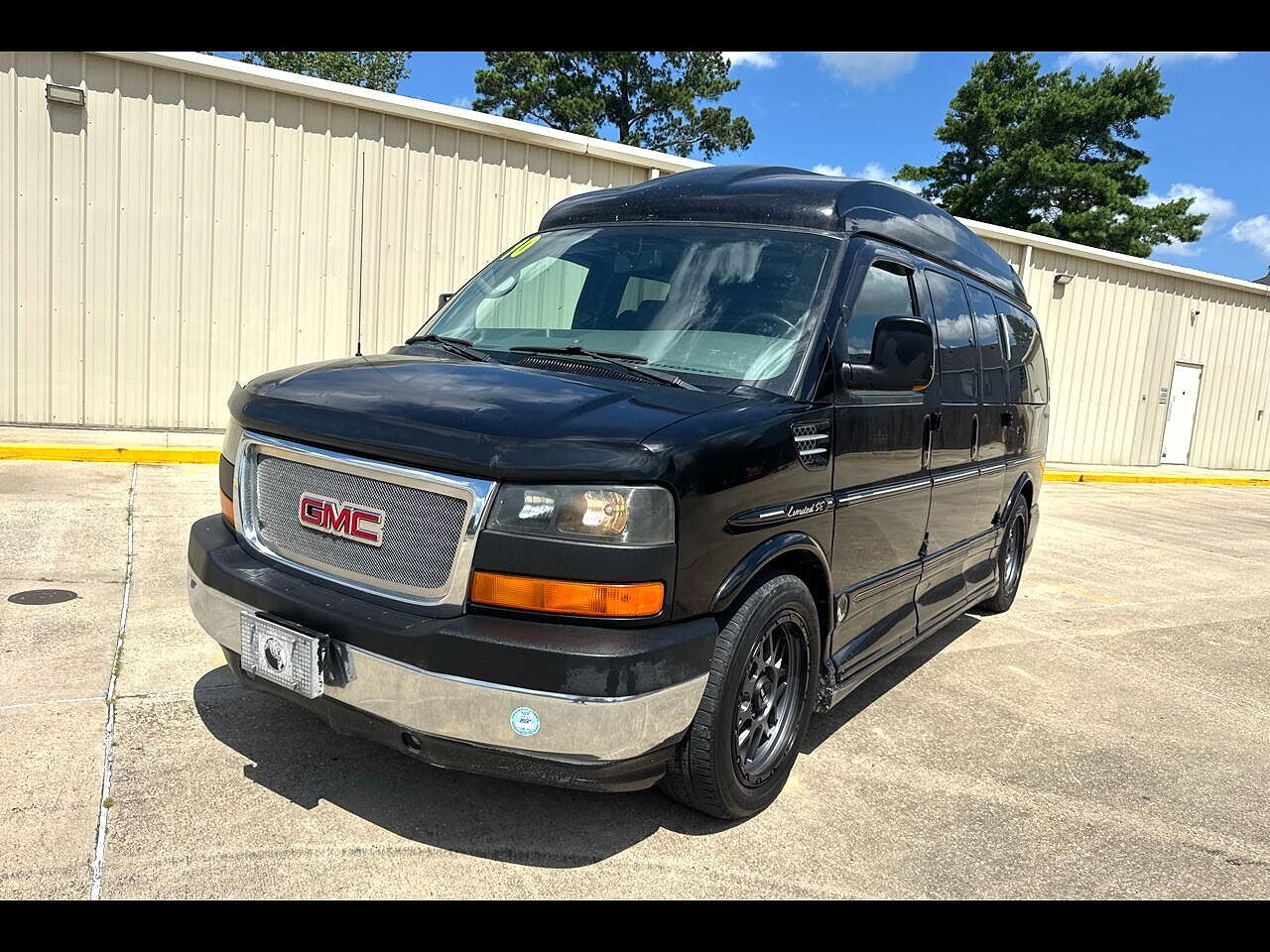 GMC Savana