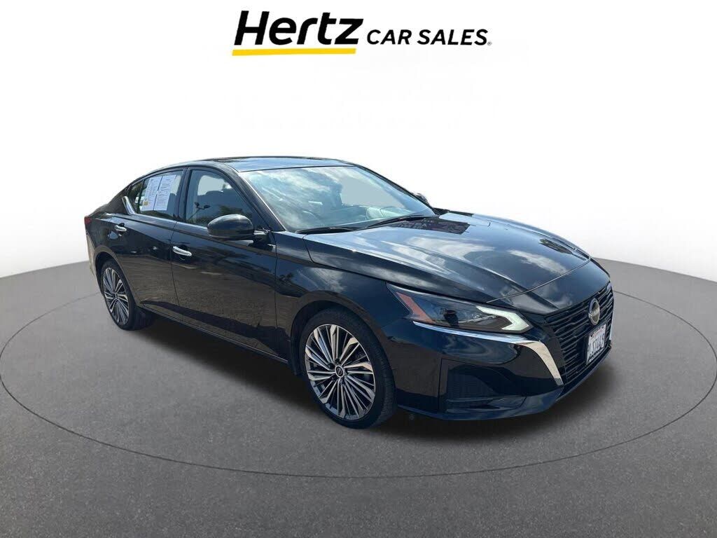 2024 NISSAN Altima