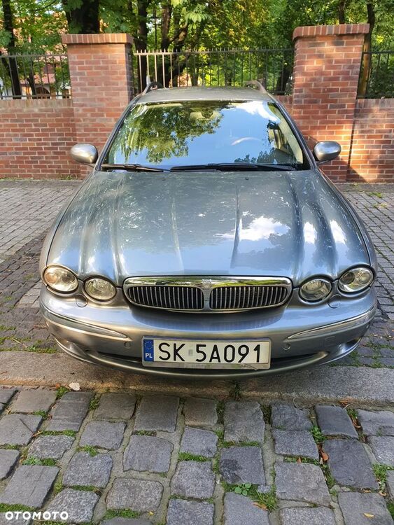 Jaguar X-Type