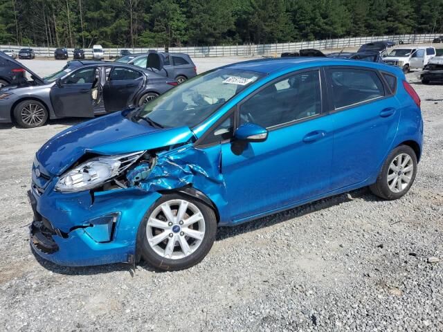 2013 FORD Fiesta