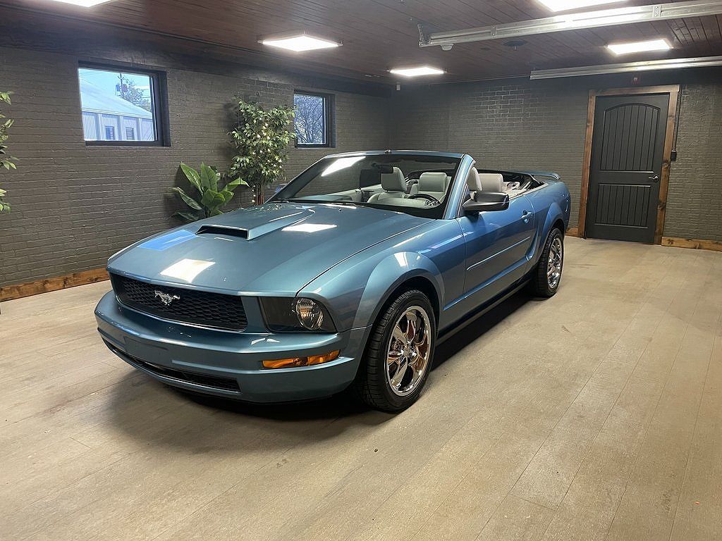 2006 FORD Mustang