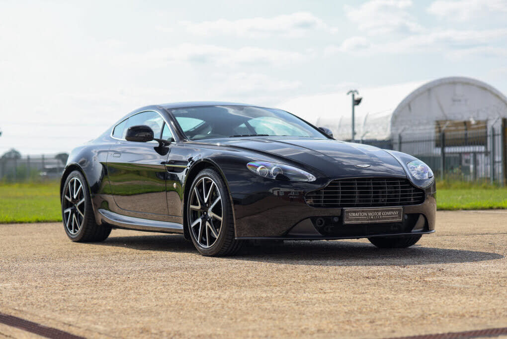 Aston Martin V8 Vantage