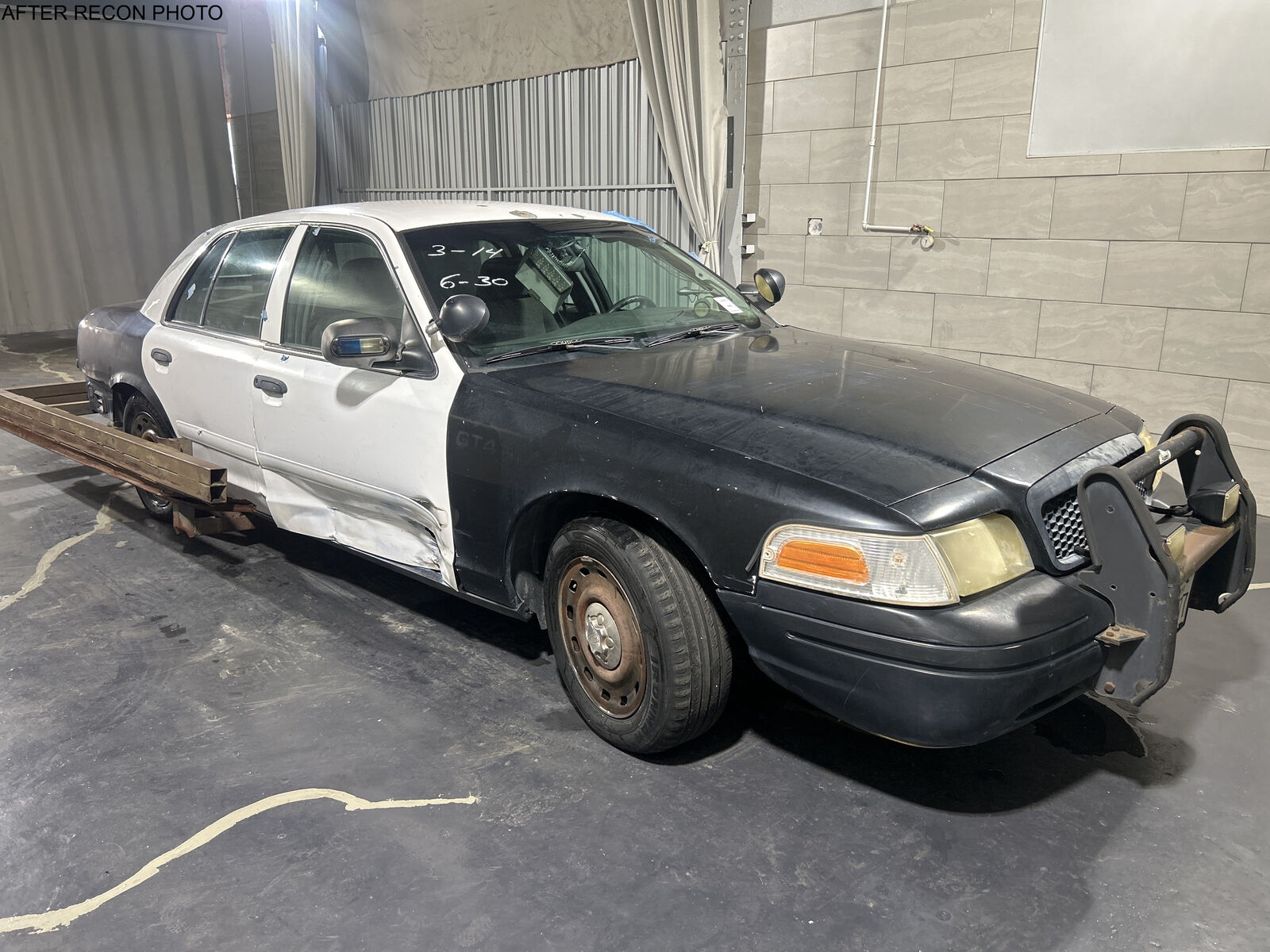 Ford Crown Victoria