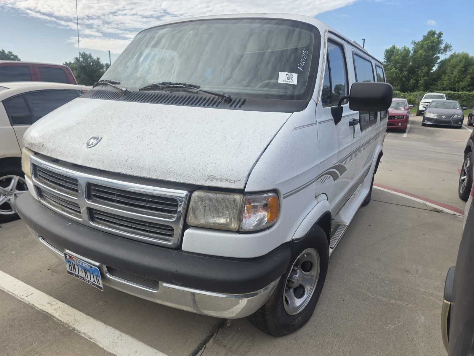 Dodge Ram Van