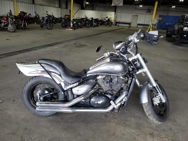 Suzuki VZ800