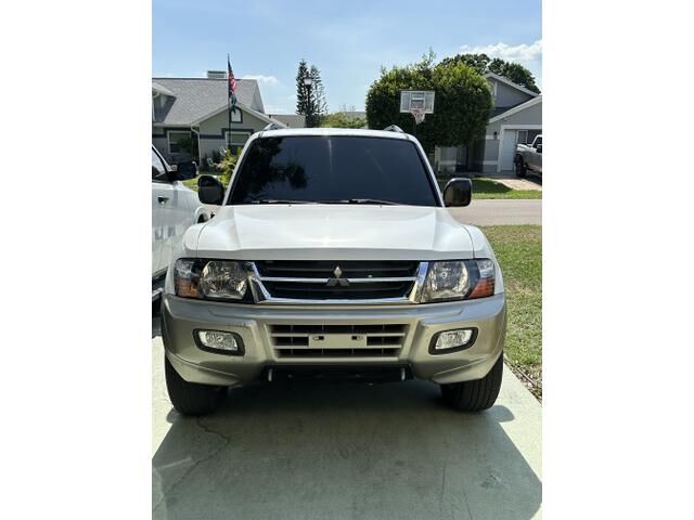 Mitsubishi Montero