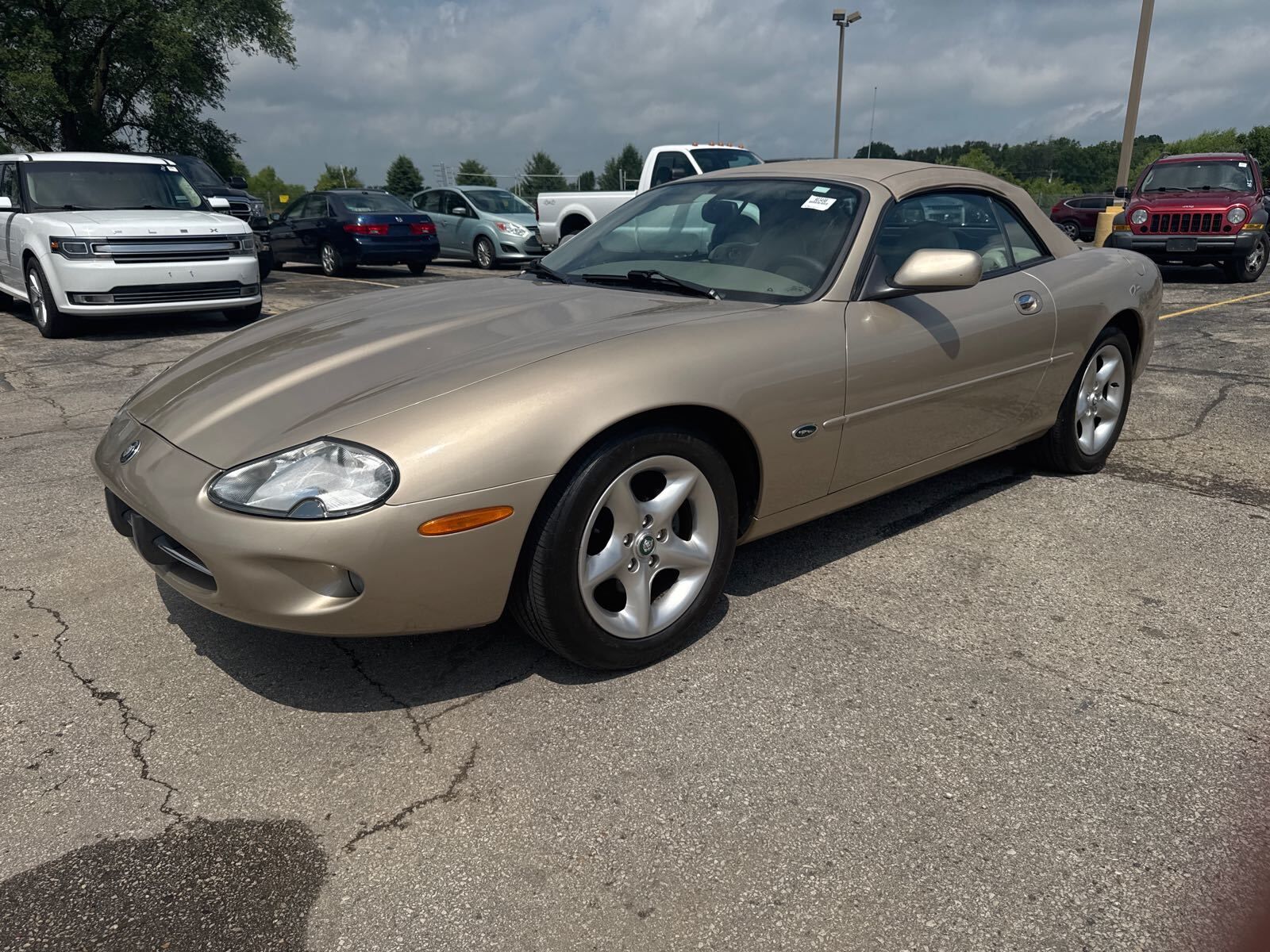 Jaguar XK8