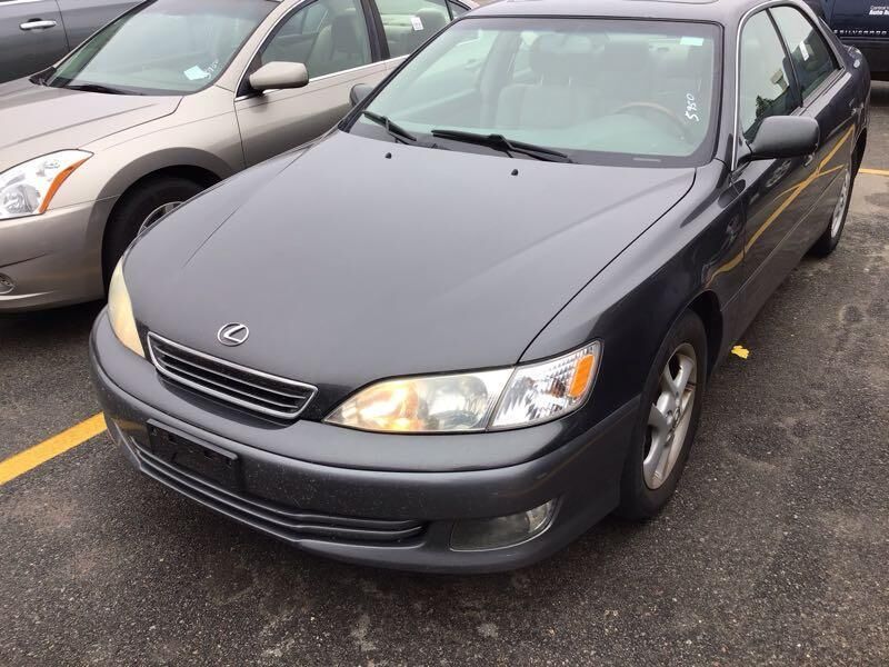 Lexus ES