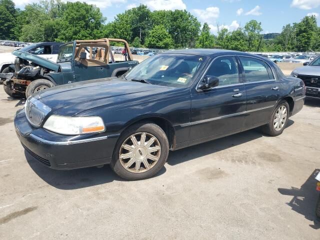 Lincoln Town Car
