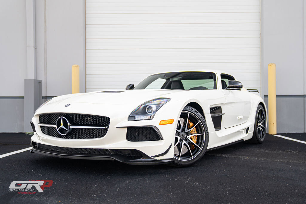 Mercedes-Benz SLS-Class