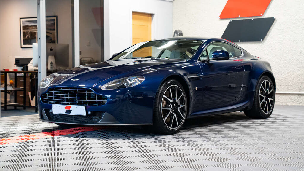 Aston Martin V8 Vantage
