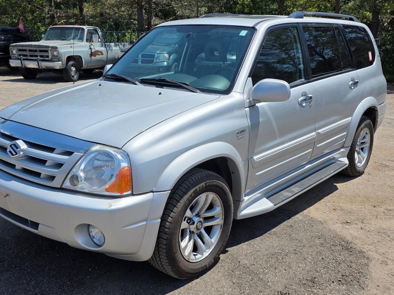 Suzuki XL7