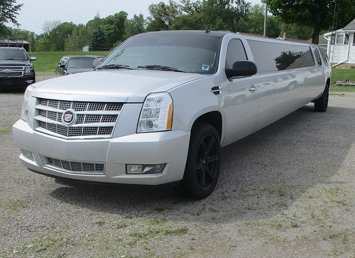 2011 CHEVROLET Suburban