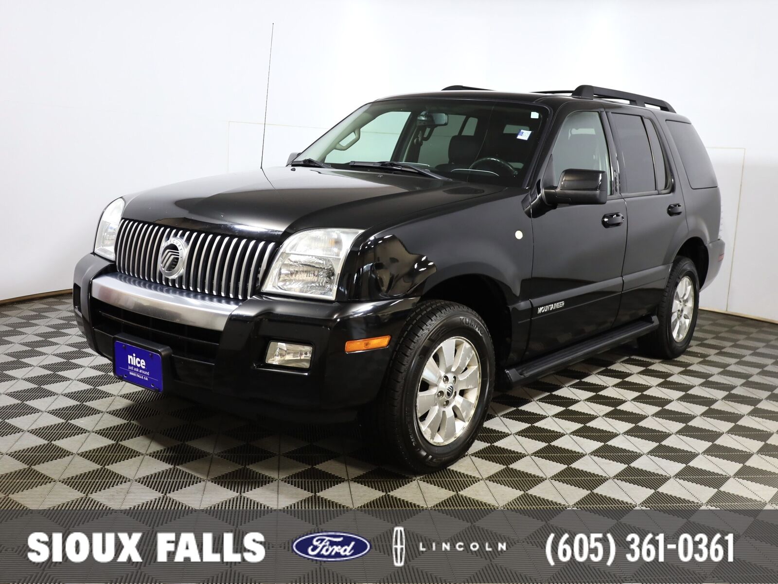 Mercury Mountaineer