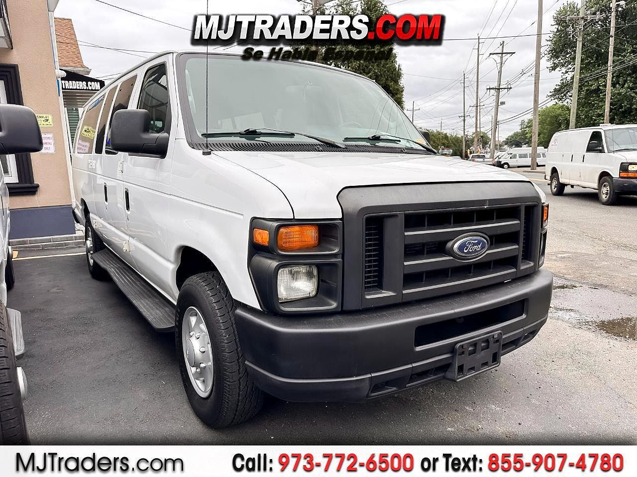 2012 FORD E-350