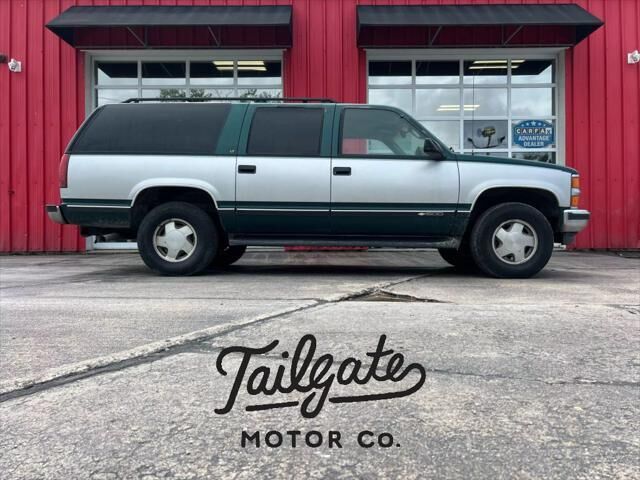 Chevrolet Suburban