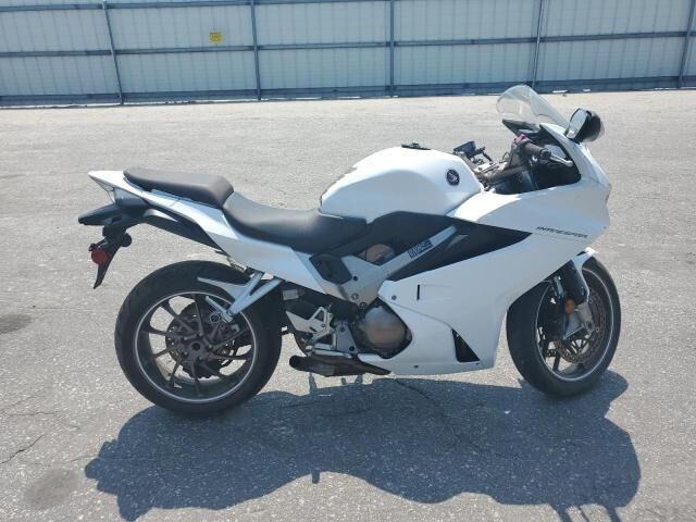 Honda VFR800F (INTERCEPTOR)