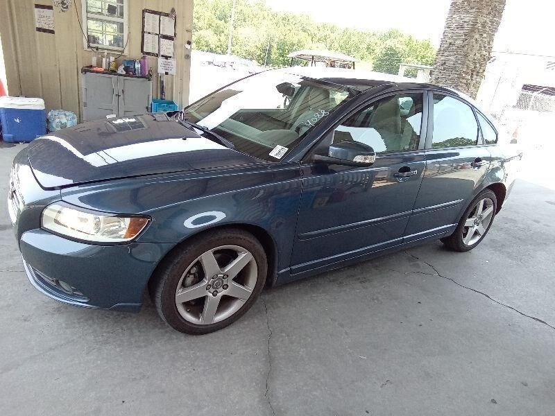 Volvo S40