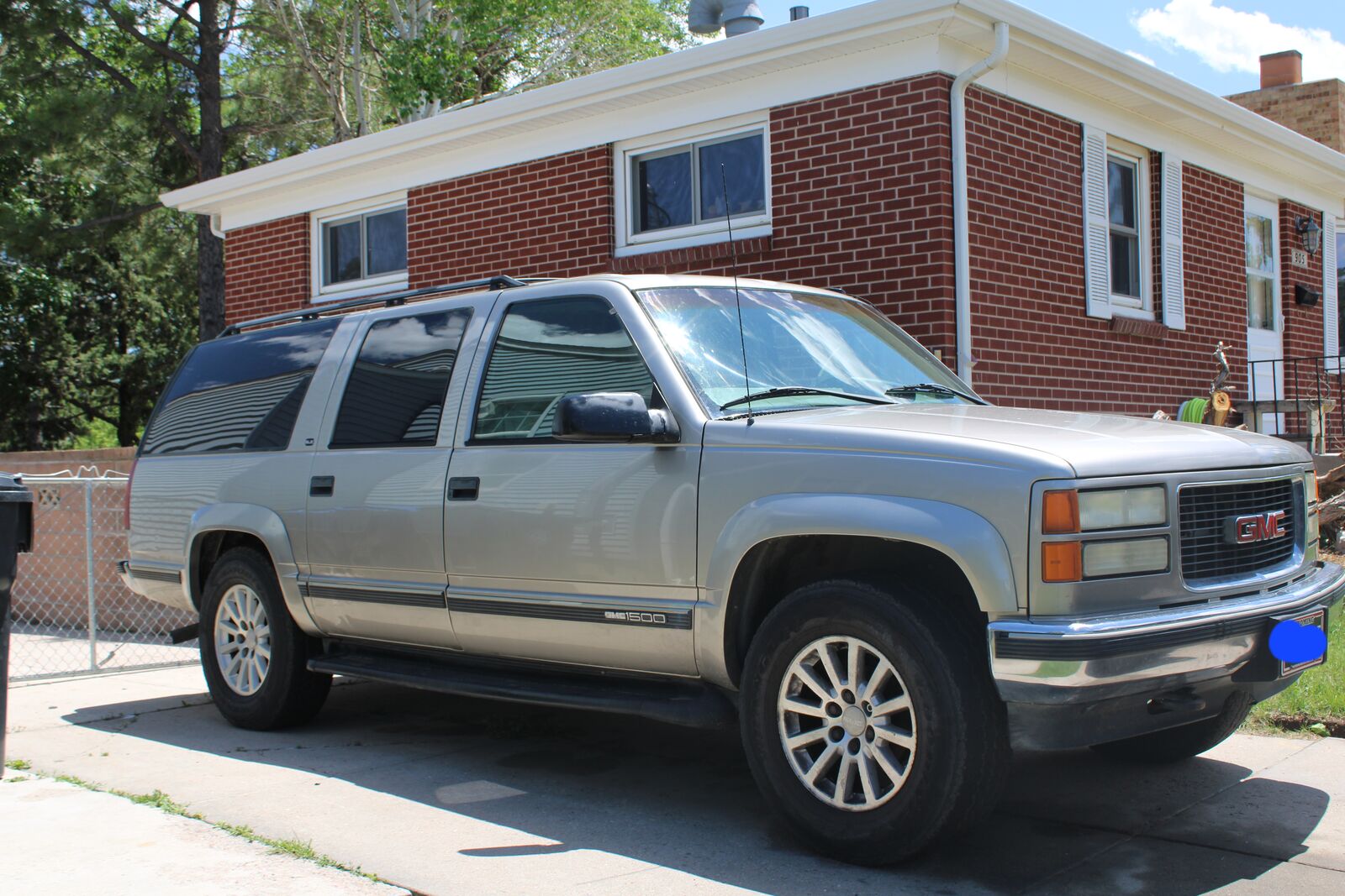GMC Suburban
