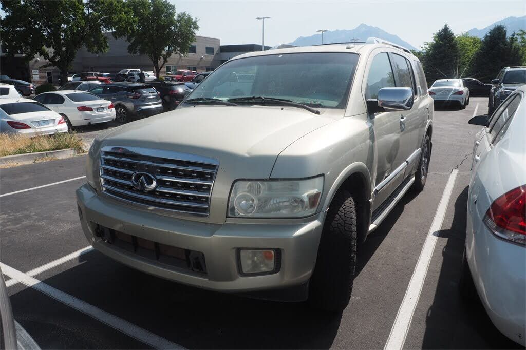 Infiniti QX56