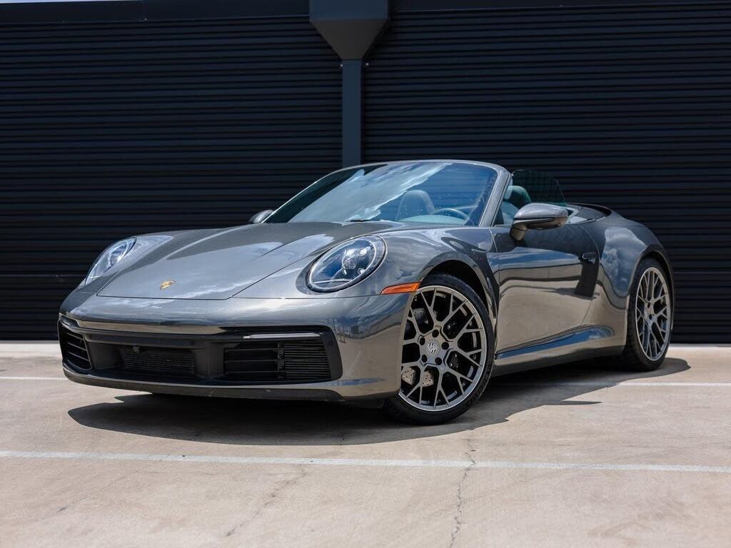 PORSCHE