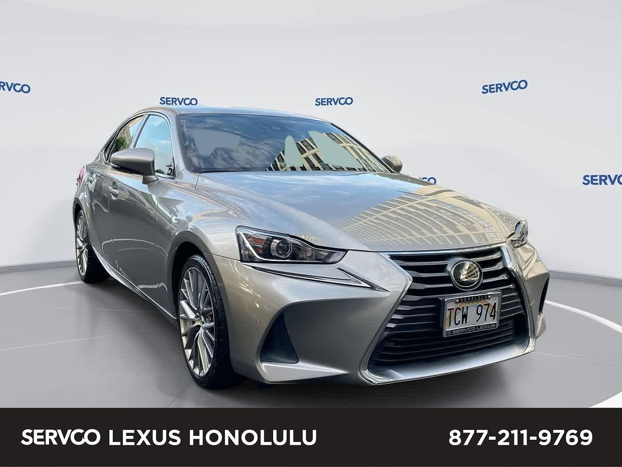 Lexus IS