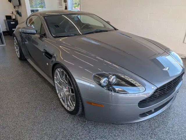 Aston Martin V8 Vantage