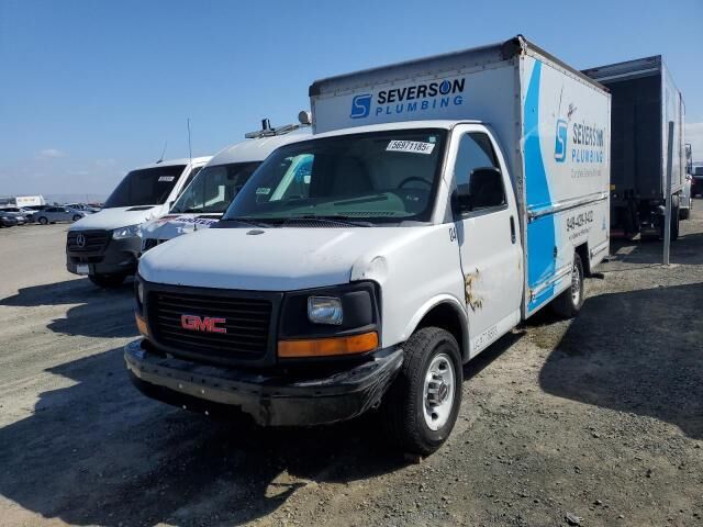 GMC Savana