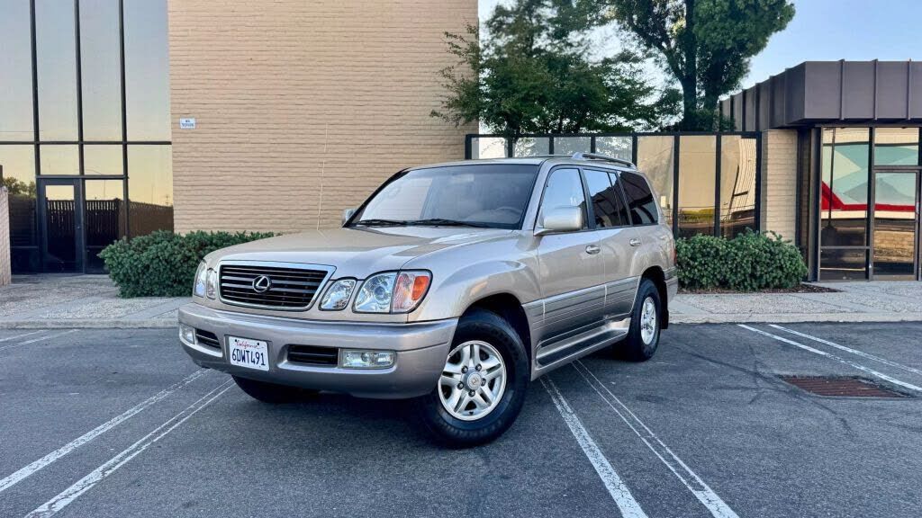 Lexus LX