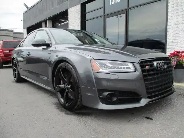Audi S8