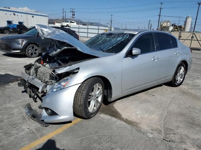 Infiniti Q40