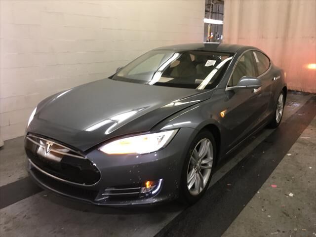 2013 TESLA Model S