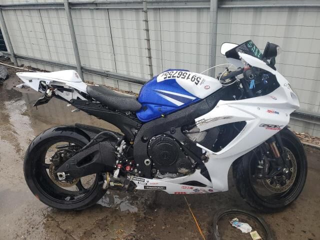 Suzuki GSX-R750