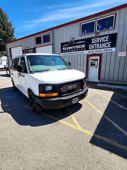 GMC Savana