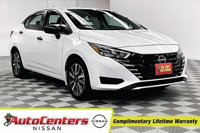 2025 NISSAN Versa
