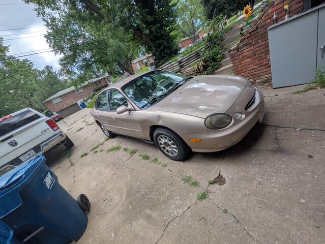 Ford Taurus