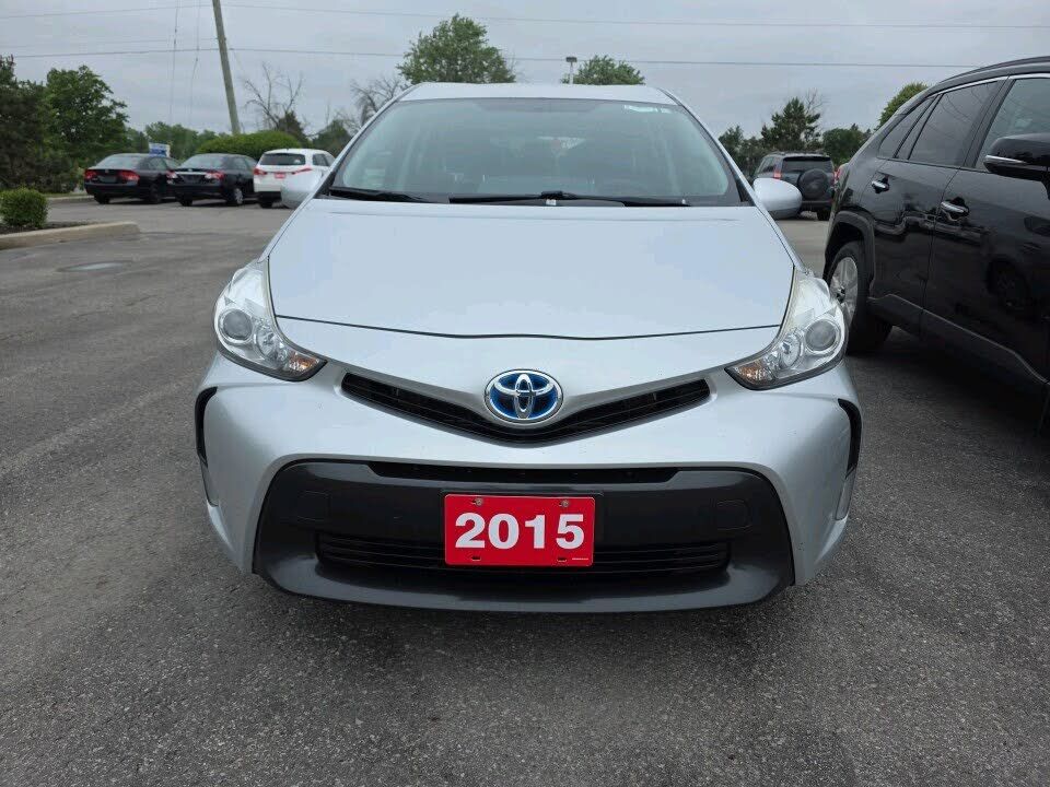 Toyota Prius V