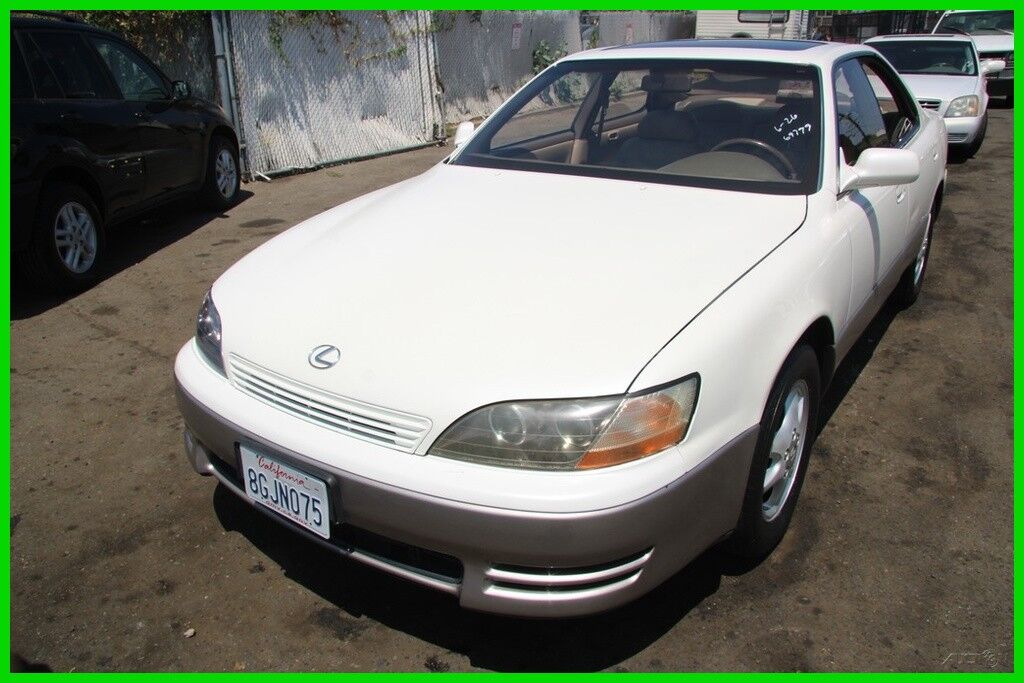 Lexus ES