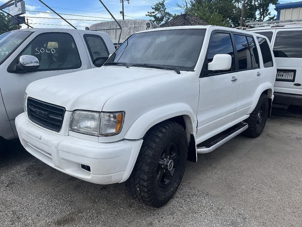Isuzu Trooper