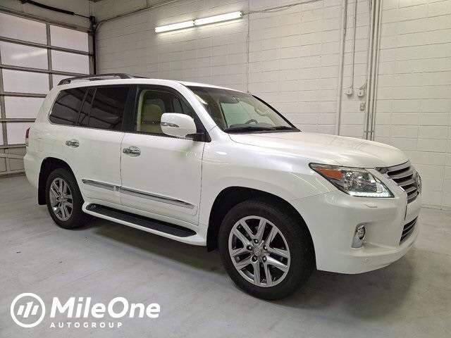 Lexus LX
