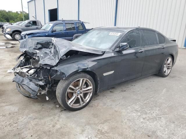 BMW 740i