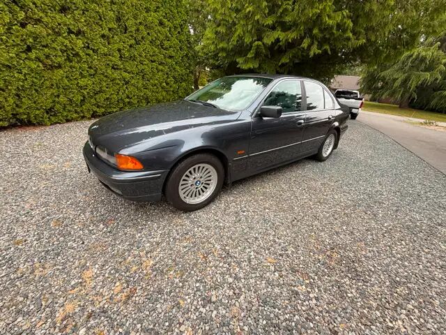 BMW 540i