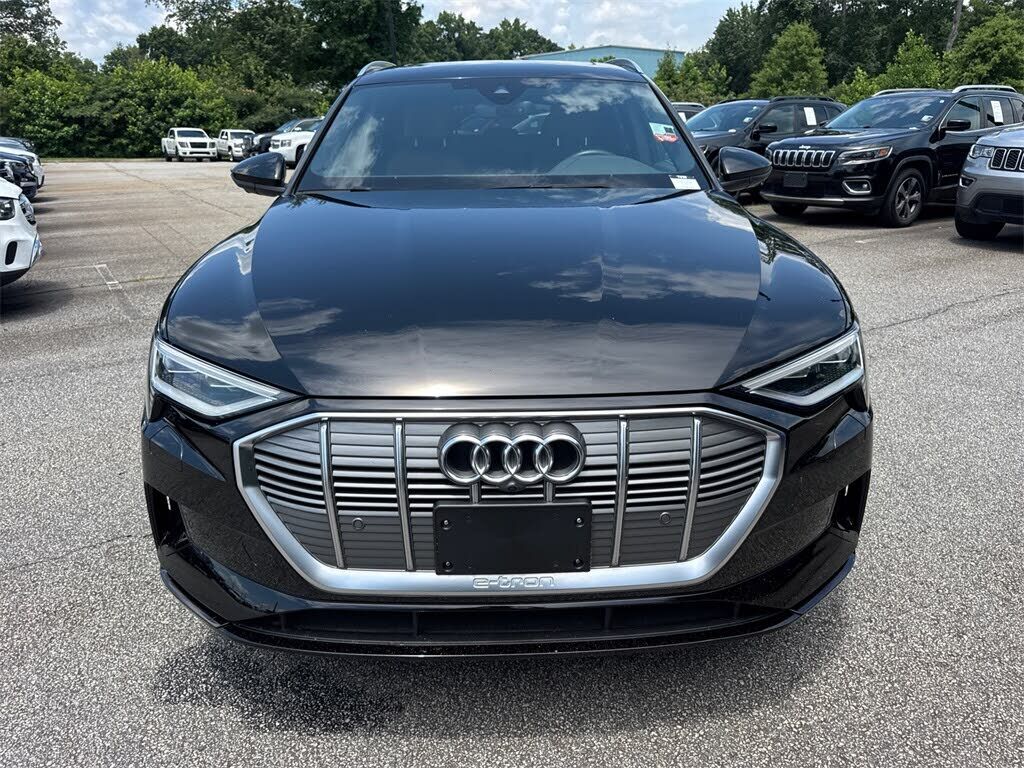 2022 Audi e-tron