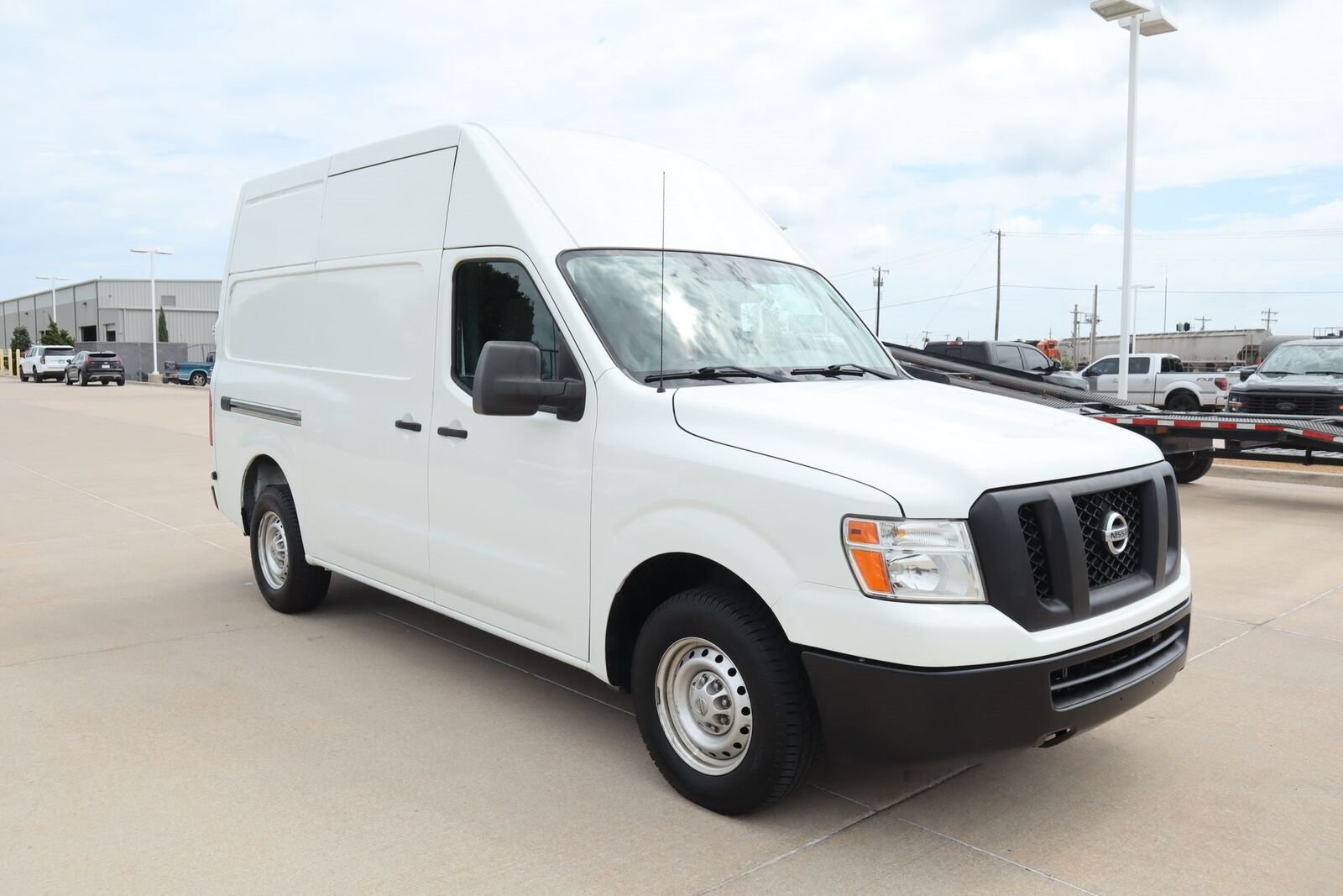 Nissan NV