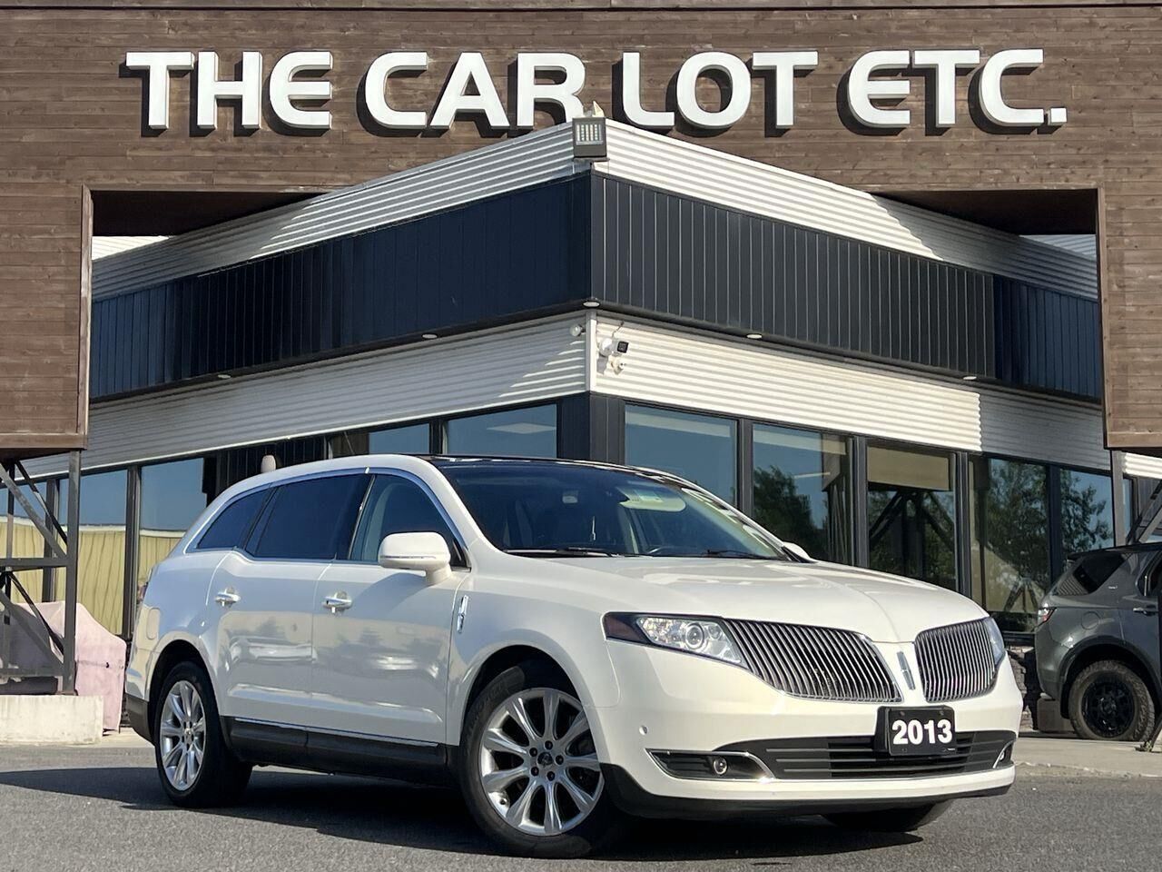 Lincoln MKT