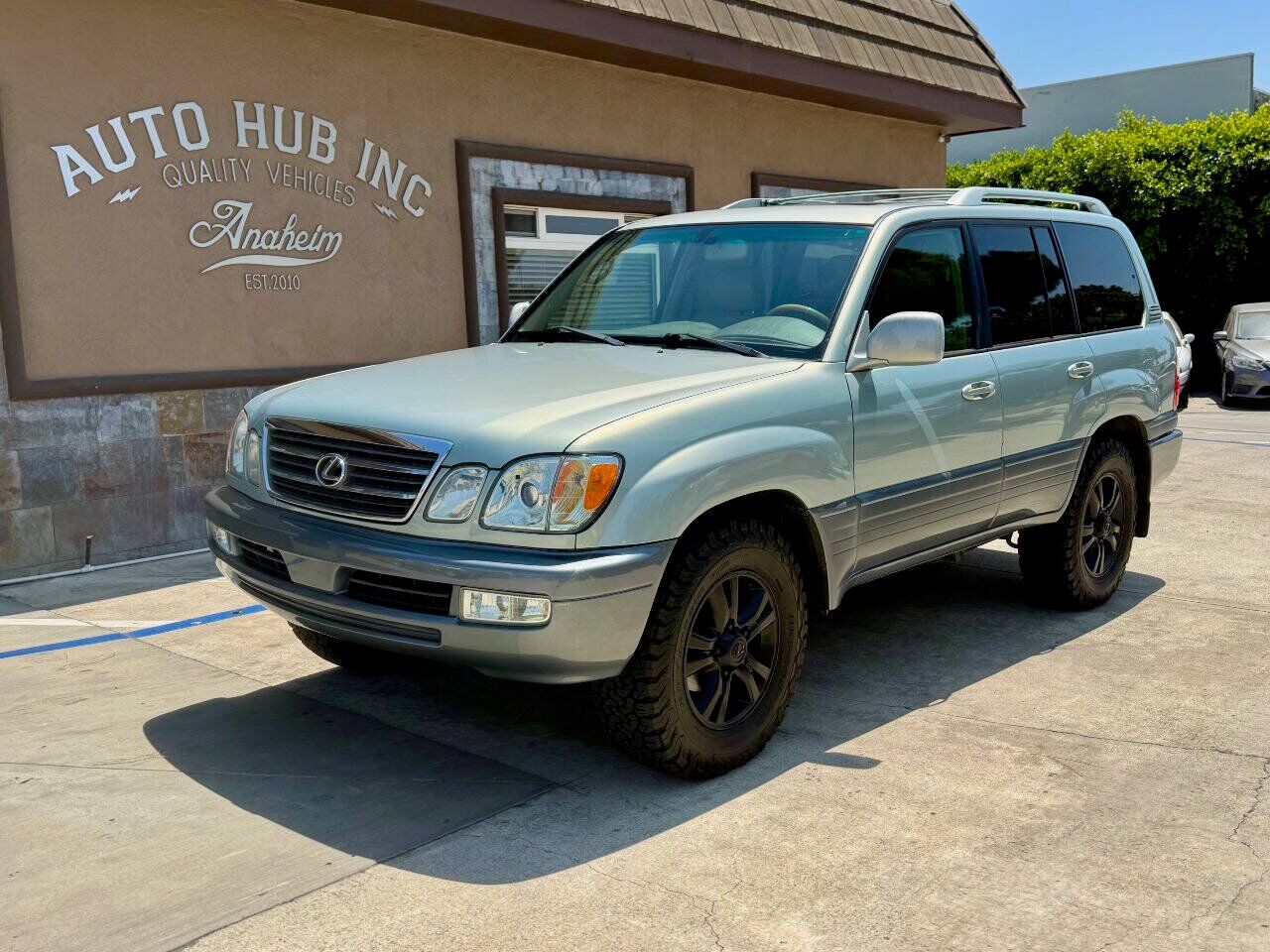 Lexus LX