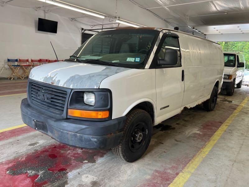GMC Savana